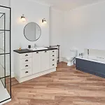 Roslyn House Tatil Evi *