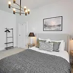 Roslyn House Tatil Evi *