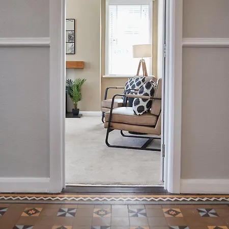 펜션 Roslyn House 페이틀리브리지