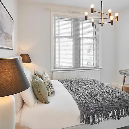 Roslyn House * 페이틀리브리지