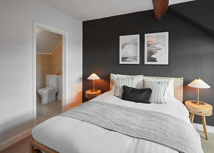 Roslyn House * Pateley Bridge